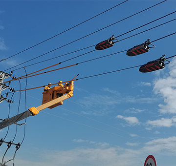 年終沖刺，冠能團隊1天完成超6000米裸導(dǎo)線涂覆，高效專業(yè)