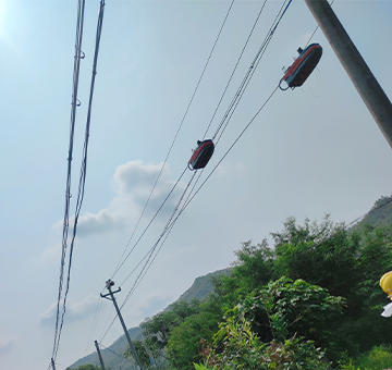 三臺帶電絕緣涂覆機器人是怎么自主上線？看似簡單？！